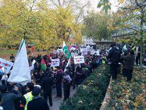 578148_574272755973663_947677168_n