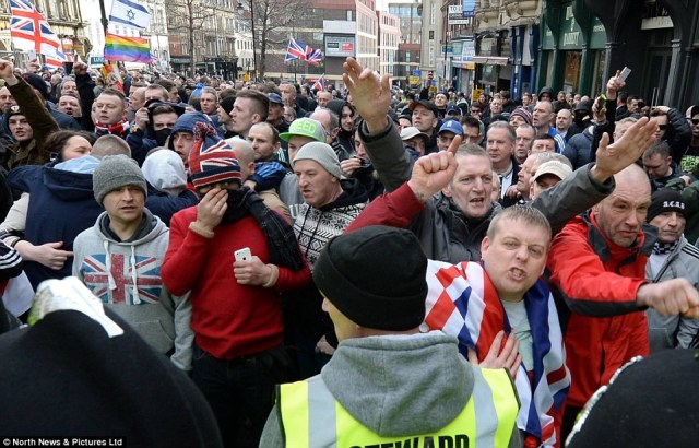 262CFEB000000578-2973413-image-m-115_1425135942065