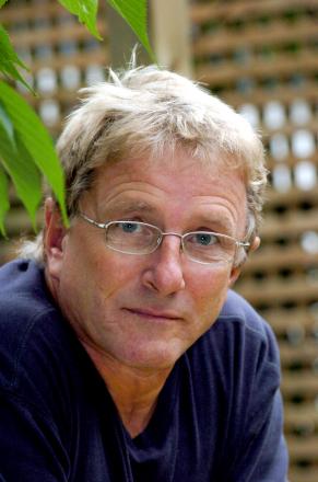 michael_kenwright_OPI_dgc041005.jpg-pwrt2